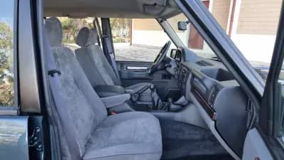 Vendo Land Rover Range Rover 1996 - 35500 EUR, 143108 km - AUTO.MOTO.pt