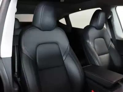 Vendo Tesla Model Y 2022 - 41900 EUR, 27000 km - AUTO.MOTO.pt