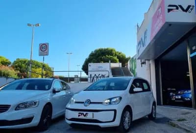 Vendo Volkswagen Up! 2016 - 8990 EUR, 150000 km - AUTO.MOTO.pt