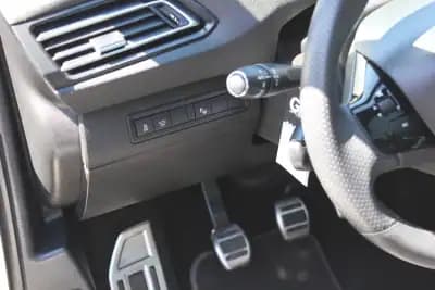 Sell Peugeot 308 SW 2015 - 12500 EUR, 185000 km - AUTO.MOTO.pt