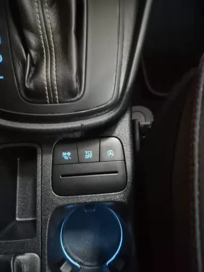 Vendo Ford Puma 2024 - 21000 EUR, 39263 km - AUTO.MOTO.pt