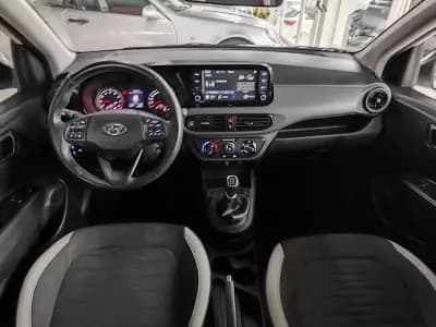Vendo Hyundai i10 2021 - 14950 EUR, 23600 km - AUTO.MOTO.pt