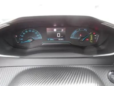Sell Peugeot e-208 2021 - 18000 EUR, 85265 km - AUTO.MOTO.pt