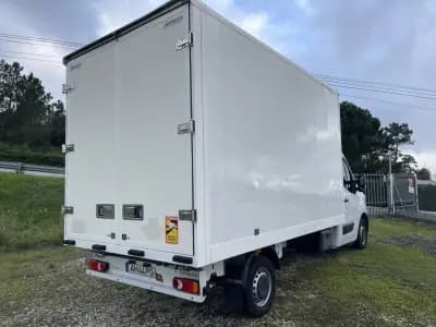 Vendo Renault Master 2021 - 21490 EUR, 245335 km - AUTO.MOTO.pt