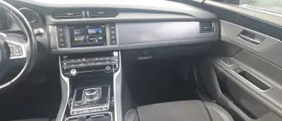 Sell Jaguar XF Sportbrake 2017 - 19750 EUR, 195000 km - AUTO.MOTO.pt