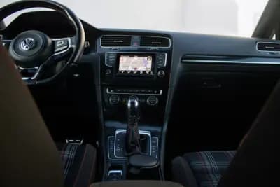 Vendo Volkswagen Golf 2014 - 19990 EUR, 167000 km - AUTO.MOTO.pt