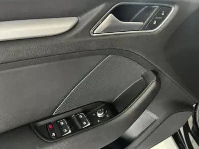 Sell Audi A3 Sportback 2019 - 17900 EUR, 116700 km - AUTO.MOTO.pt