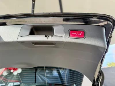 Sell Mercedes-Benz C 220 2015 - 19990 EUR, 261570 km - AUTO.MOTO.pt