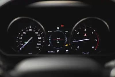 Sell Land Rover Range Rover Sport 2017 - 43990 EUR, 63000 km - AUTO.MOTO.pt