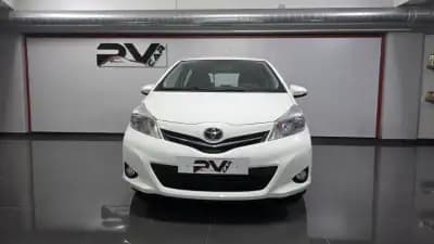 Vendo Toyota Yaris 2012 - 8490 EUR, 154000 km - AUTO.MOTO.pt