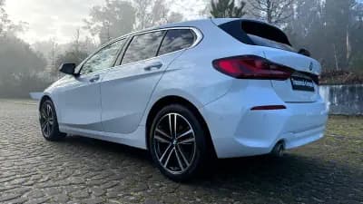 Sell BMW 118 2019 - 22900 EUR, 142000 km - AUTO.MOTO.pt