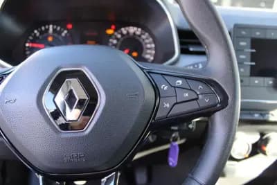 Vendo Renault Clio 2020 - 13900 EUR, 141315 km - AUTO.MOTO.pt