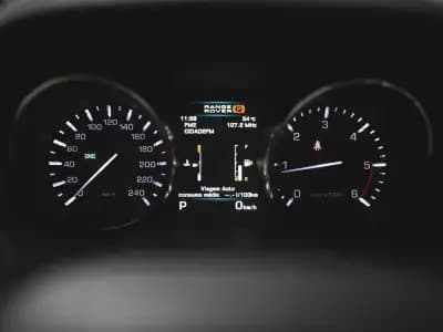 Sell Land Rover Range Rover Evoque 2012 - 18990 EUR, 187000 km - AUTO.MOTO.pt