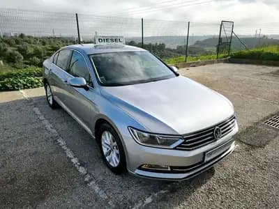 Vendo Volkswagen Passat 2019 - 18950 EUR, 155079 km - AUTO.MOTO.pt