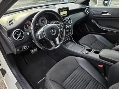 Vendo Mercedes-Benz A 180 2015 - 17990 EUR, 137000 km - AUTO.MOTO.pt