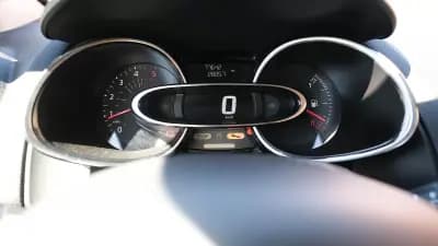 Vendo Renault Clio 2018 - 12000 EUR, 78100 km - AUTO.MOTO.pt