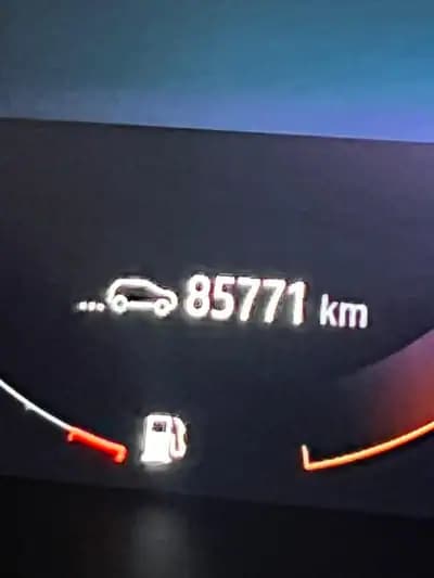 Vendo Renault Mégane 2021 - 18000 EUR, 85771 km - AUTO.MOTO.pt