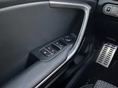 Vendo Kia XCeed 2021 - 17950 EUR, 118000 km - AUTO.MOTO.pt