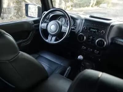 Sell Jeep Wrangler Unlimited 2013 - 44950 EUR, 172557 km - AUTO.MOTO.pt