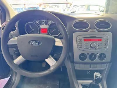 Vendo Ford Focus SW 2008 - 5990 EUR, 299000 km - AUTO.MOTO.pt