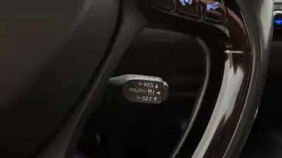 Vendo Toyota C-HR 2022 - 23990 EUR, 137566 km - AUTO.MOTO.pt