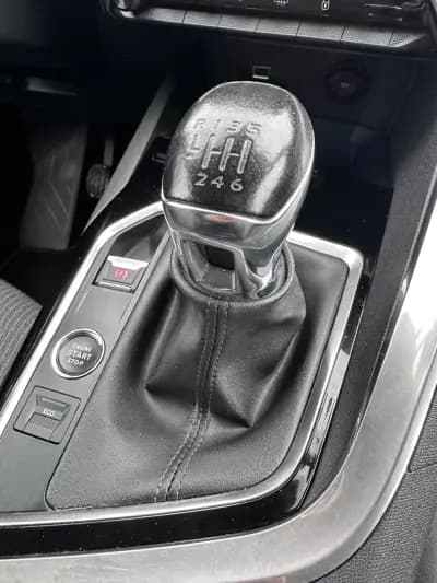 Sell Peugeot 3008 2022 - 19900 EUR, 186000 km - AUTO.MOTO.pt