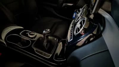 Vendo Mercedes-Benz C 220 2018 - 26800 EUR, 147000 km - AUTO.MOTO.pt