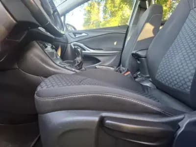 Sell Opel Astra Sports Tourer 2017 - 8900 EUR, 231400 km - AUTO.MOTO.pt