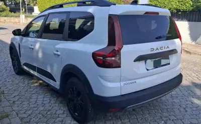 Vendo Dacia Jogger 2024 - 21500 EUR, 98000 km - AUTO.MOTO.pt