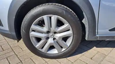 Sell Dacia Sandero 2022 - 14900 EUR, 110660 km - AUTO.MOTO.pt