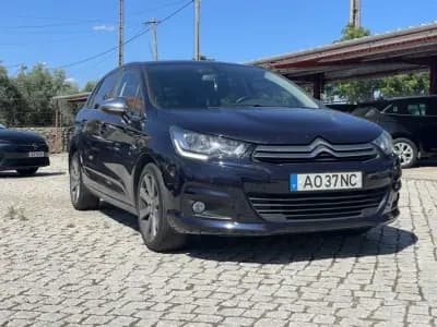 Sell Citroën C4 2015 - 10450 EUR, 116201 km - AUTO.MOTO.pt