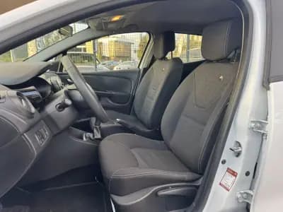 Sell Renault Clio 2016 - 9990 EUR, 114000 km - AUTO.MOTO.pt