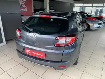 Sell Renault Mégane Sport Tourer 2010 - 4990 EUR, 340390 km - AUTO.MOTO.pt