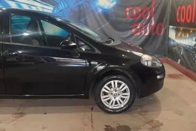 Vendo Fiat Punto 2018 - 8500 EUR, 105000 km - AUTO.MOTO.pt