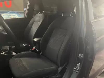 Vendo Ford Fiesta 2021 - 13999 EUR, 80000 km - AUTO.MOTO.pt