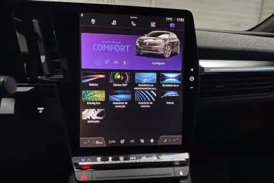 Vendo Renault Mégane E-Tech 2023 - 24450 EUR, 60913 km - AUTO.MOTO.pt