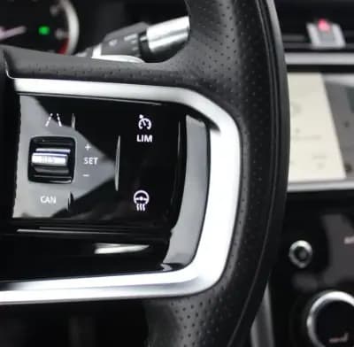 Vendo Land Rover Discovery Sport 2022 - 39780 EUR, 56494 km - AUTO.MOTO.pt