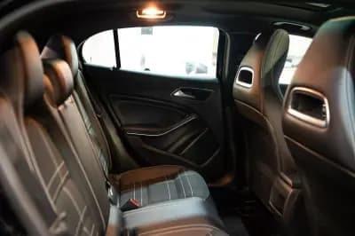 Vendo Mercedes-Benz GLA 180 2017 - 17900 EUR, 228238 km - AUTO.MOTO.pt