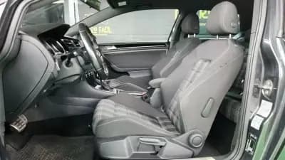Vendo Volkswagen Golf 2014 - 16990 EUR, 117000 km - AUTO.MOTO.pt