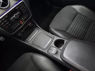 Vendo Mercedes-Benz GLA 200 2014 - 22950 EUR, 245585 km - AUTO.MOTO.pt