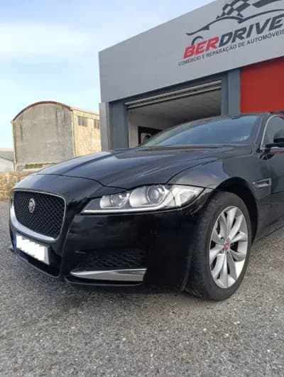 Sell Jaguar XF 2017 - 19900 EUR, 173000 km - AUTO.MOTO.pt