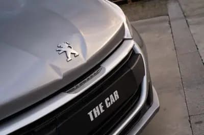 Vendo Peugeot 208 2019 - 9999 EUR, 106000 km - AUTO.MOTO.pt