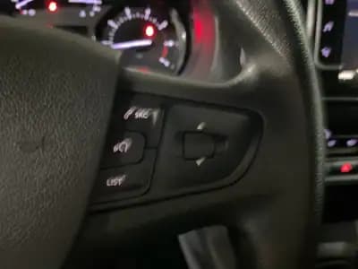 Sell Opel Vivaro 2020 - 21525 EUR, 77000 km - AUTO.MOTO.pt