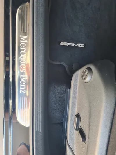 Sell Mercedes-Benz GLC 300 2021 - 46990 EUR, 61000 km - AUTO.MOTO.pt