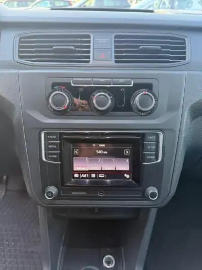 Sell Volkswagen Caddy 2018 - 7950 EUR, 322680 km - AUTO.MOTO.pt