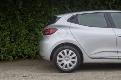 Sell Renault Clio 2020 - 12900 EUR, 114844 km - AUTO.MOTO.pt