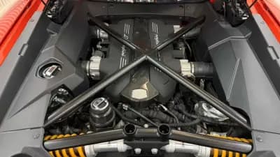 Sell Lamborghini Aventador 2012 - 349900 EUR, 17929 km - AUTO.MOTO.pt