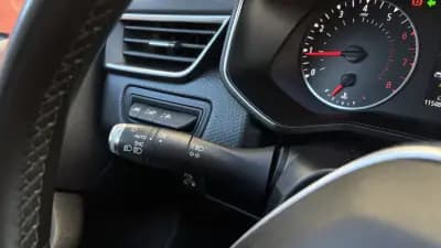 Vendo Renault Clio 2021 - 12600 EUR, 115121 km - AUTO.MOTO.pt