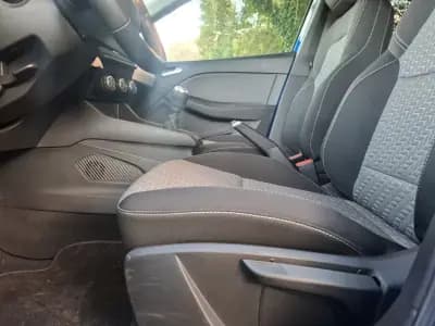 Vendo Renault Clio 2023 - 19990 EUR, 21500 km - AUTO.MOTO.pt