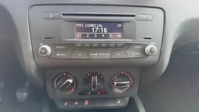 Sell Audi A1 Sportback 2013 - 10800 EUR, 171383 km - AUTO.MOTO.pt